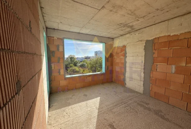 Агенция за недвижими имоти - Имоти Премиер - имот - 1168946, Цена: 154818 EUR