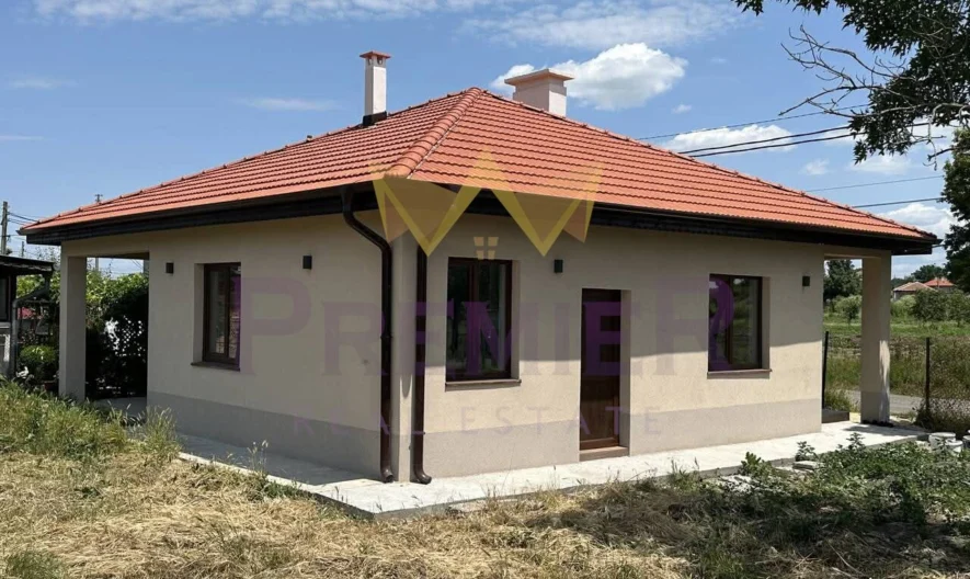 Нова къща с три спални и самостоятелен двор в с. Ливада -  - снимка 1 - Имоти Премиер