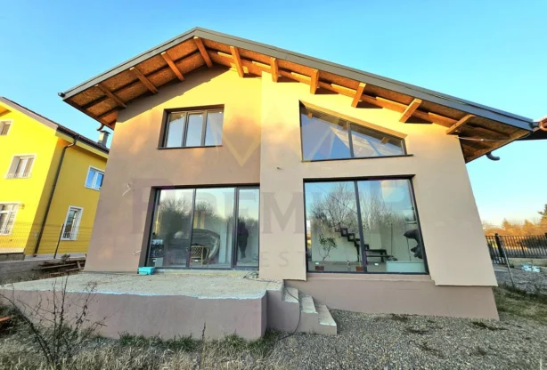 Агенция за недвижими имоти - Имоти Премиер - имот - 1163219, Цена: 315000 EUR