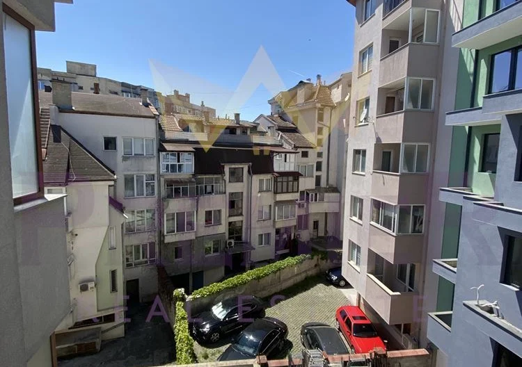 НОВО ОБЗАВЕЖДАНЕ ДВУСТАЕН АПАРТАМЕНТ КОЛХОЗЕН -  - снимка 11 - Имоти Премиер