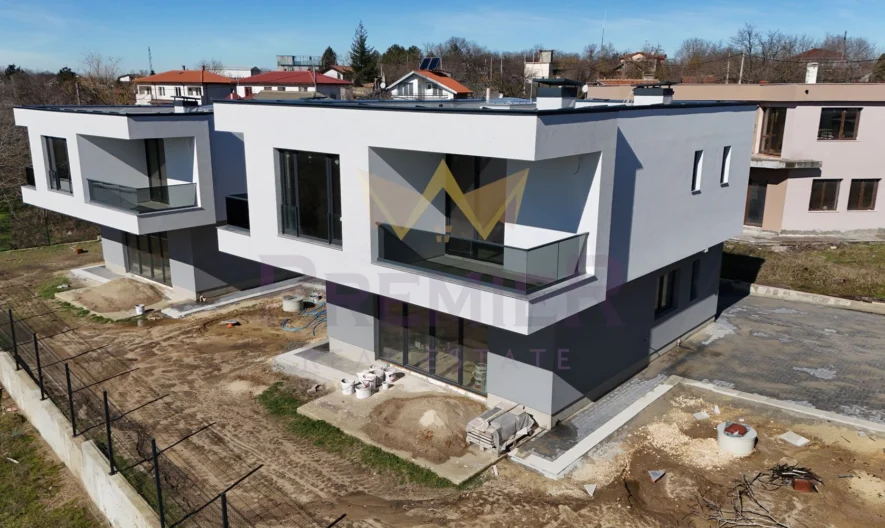 НОВОПОСТРОЕНА КЪЩА НА 60 МЕТРА ОТ ГЛАВНИЯ ПЪТ – БОРОВЕЦ ЮГ, ВАРНА -  - снимка 1 - Имоти Премиер