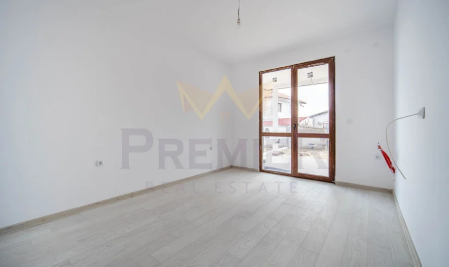 Новопостроена къща с красива морска панорама в град Балчик ! - - снимка 15 - Имоти Премиер