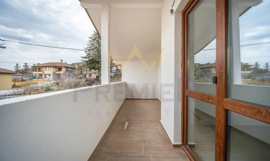 Новопостроена къща с красива морска панорама в град Балчик ! - - снимка 17 - Имоти Премиер