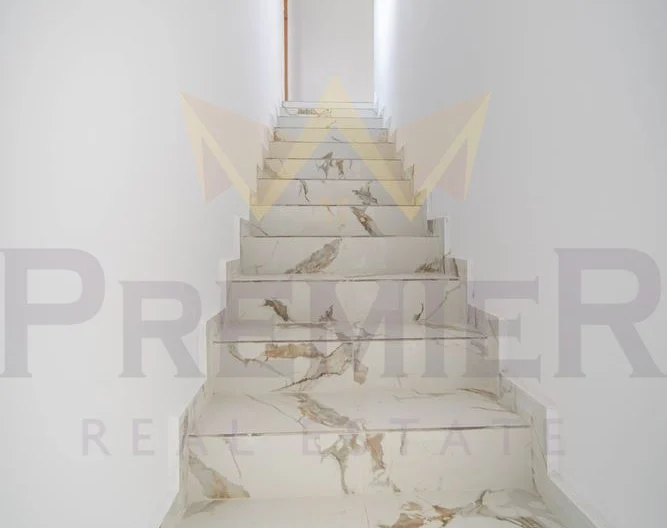 Новопостроена къща с красива морска панорама в град Балчик ! - - снимка 20 - Имоти Премиер