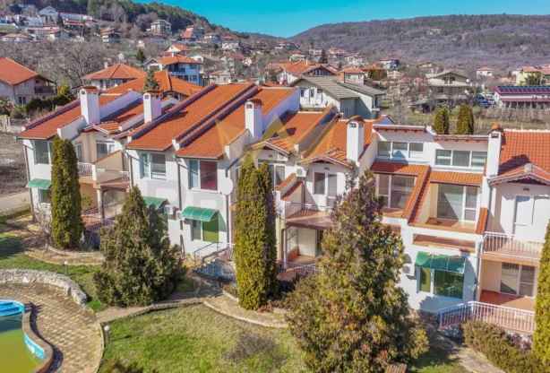 Обява за имот 1025976, Площ: , Цена: 749000 EUR - Имоти Премиер