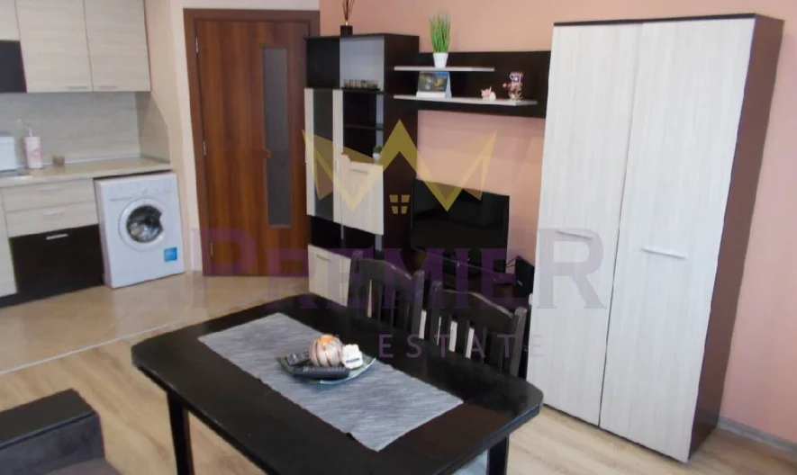 ОБЗАВДЕН АПАРТАМЕНТ ЦВЕТЕН КВ С ПАРКОМЯСТО - - снимка 2 - Имоти Премиер