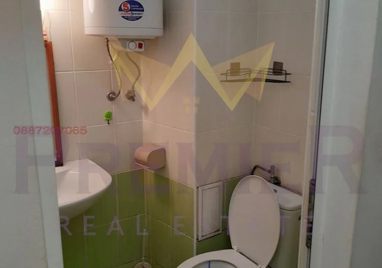 ОБЗАВЕДЕН ДВУСТАЕН АПАРТАМЕНТ КОЛХОЗЕН ПАЗАР -  - снимка 8 - Имоти Премиер