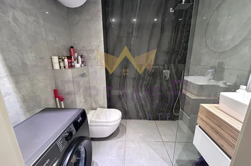 Обзаведен двустаен апартамент със собствен двор в затворен комплекс в кв.Малинова долина -  - снимка 7 - Имоти Премиер