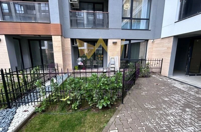 Обзаведен двустаен апартамент със собствен двор в затворен комплекс в кв.Малинова долина -  - снимка 9 - Имоти Премиер