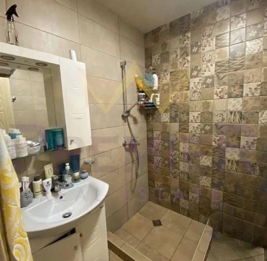 Обзаведен двустаен апартамент в кв.Кръстова вада -  - снимка 7 - Имоти Премиер