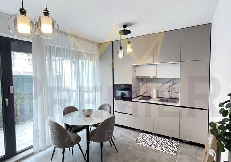 ОБЗАВЕДЕН ДВУСТАЕН АПАРТАМЕНТ В ЗАТВОРЕН КОМПЛЕКС -  - снимка 2 - Имоти Премиер