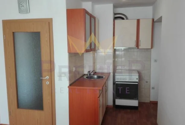 Агенция за недвижими имоти - Имоти Премиер - имот - 1225422, Цена: 400 EUR