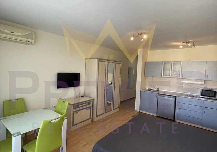 Обзаведен едностаен апартамент на Първа линия море в комплекс „Ривиера Форт Бийч“, с. Равда - - снимка 1 - Имоти Премиер