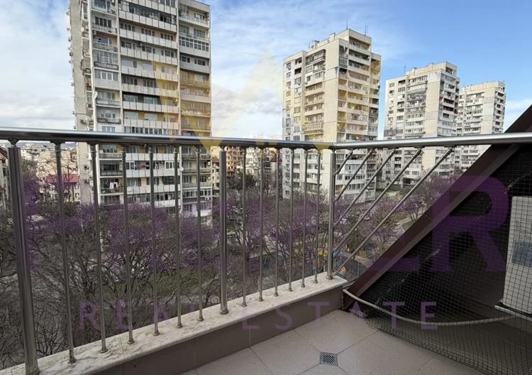 ОБЗАВЕДЕН ЕДНОСТАЕН АПАРТАМЕНТ С ТЕРАСА - - снимка 7 - Имоти Премиер