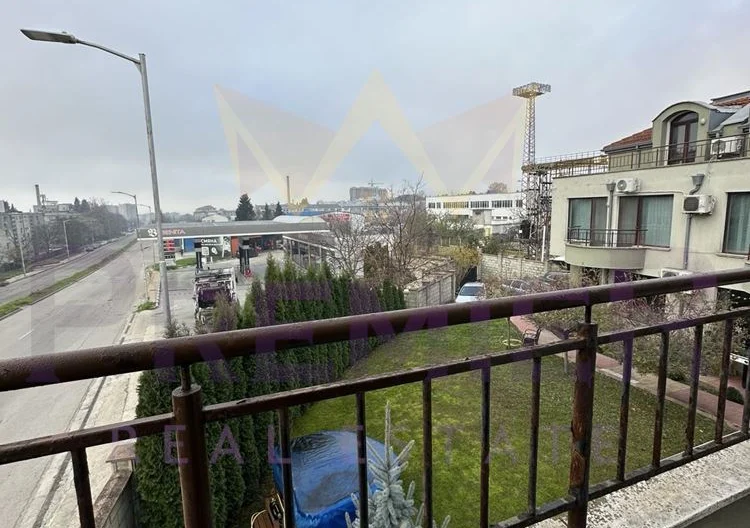 ОБЗАВЕДЕН МЕЗОНЕТ ДОМ МЛАДОСТ -  - снимка 11 - Имоти Премиер