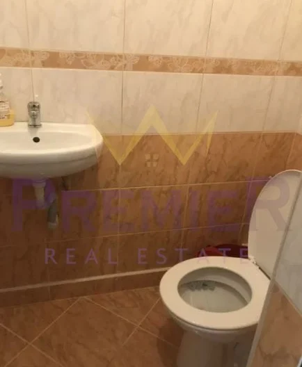 ОБЗАВЕДЕН ПРОСТОРЕН ТРИСТАЕН АПАРТАМЕНТ НЕПТУН -  - снимка 17 - Имоти Премиер