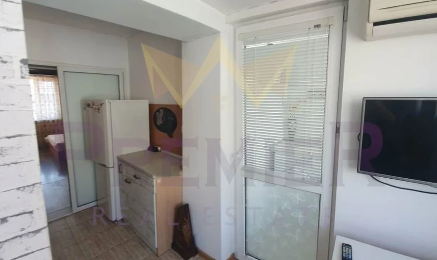 ОБЗАВЕДЕН ТРИСТАЕН АПАРТАМЕНТ НЕПТУН - - снимка 6 - Имоти Премиер