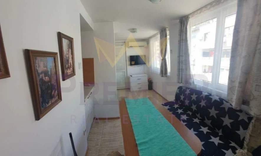 ОБЗАВЕДЕН ТРИСТАЕН АПАРТАМЕНТ НЕПТУН - - снимка 7 - Имоти Премиер