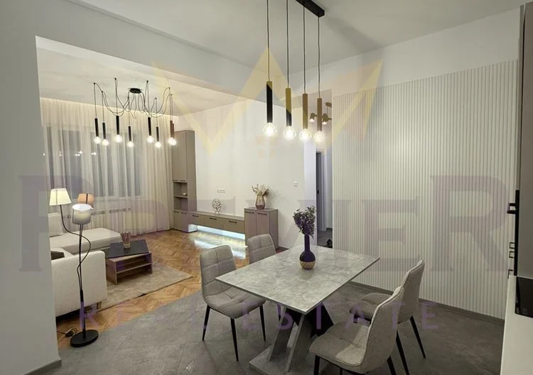 Обзаведен тристаен апартамент в Център - - снимка 10 - Имоти Премиер