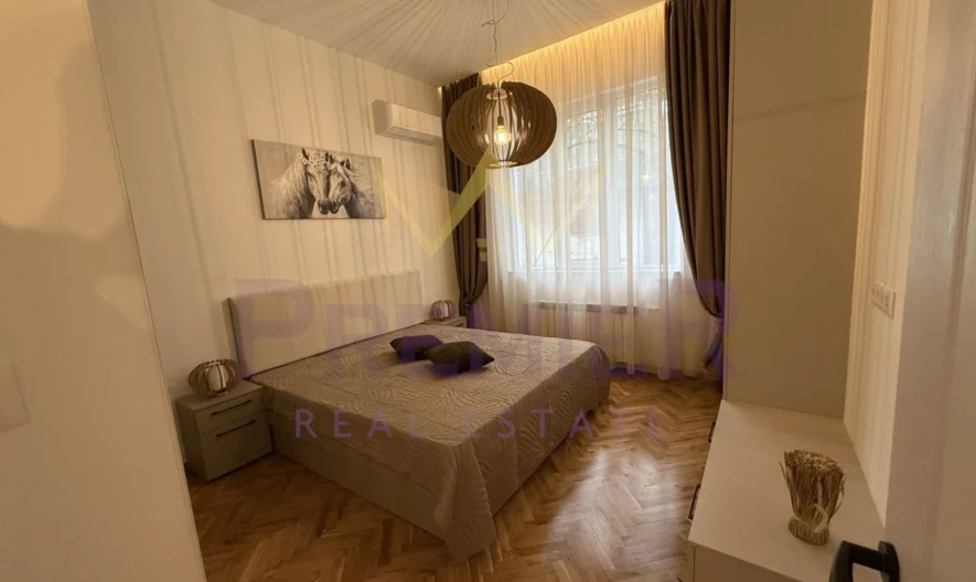 Обзаведен тристаен апартамент в Център - - снимка 11 - Имоти Премиер