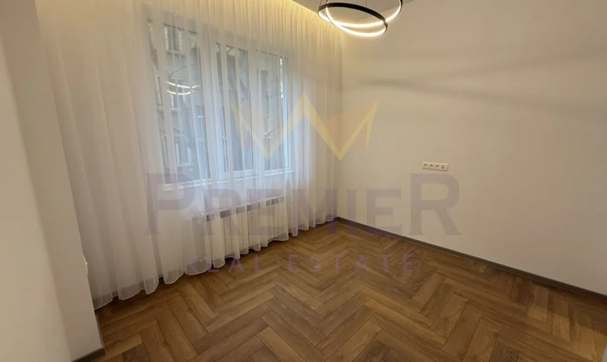 Обзаведен тристаен апартамент в Център - - снимка 16 - Имоти Премиер