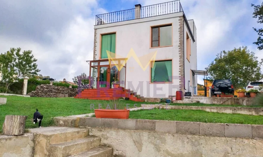 Обзаведена двуетажна къща, м-т Перчемлията, гр. Варна - - снимка 24 - Имоти Премиер