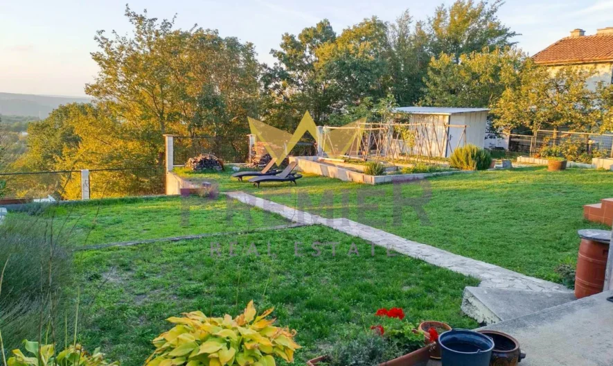 Обзаведена двуетажна къща, м-т Перчемлията, гр. Варна - - снимка 24 - Имоти Премиер