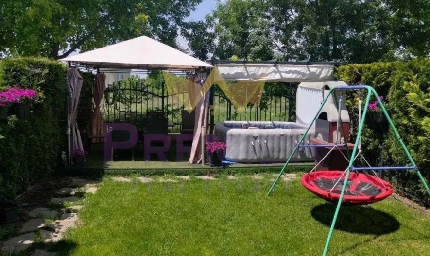 Обзаведена двуетажна къща на бул. Коматевско шосе, гр. Пловдив -  - снимка 2 - Имоти Премиер