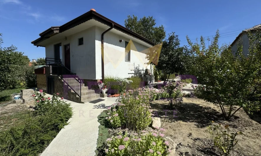 Обзаведена къща с. Чернево -  - снимка 1 - Имоти Премиер