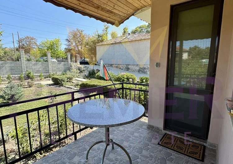 Обзаведена къща с. Чернево -  - снимка 6 - Имоти Премиер