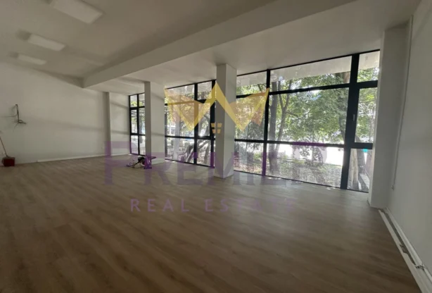 Агенция за недвижими имоти - Имоти Премиер - имот - 930884, Цена: 200000 EUR