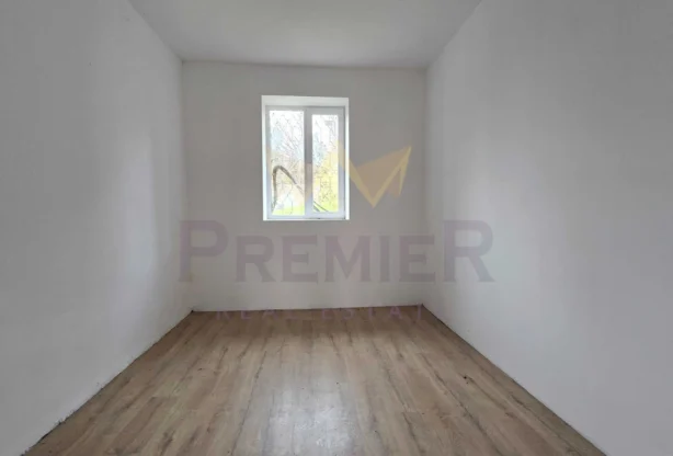 Агенция за недвижими имоти - Имоти Премиер - имот - 1010095, Цена: 1400 EUR