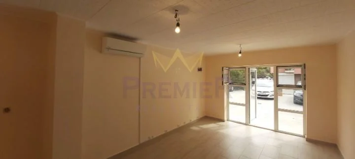 Офис със статут на Медикотехническа лаборатория в ж.к. Слатина - - снимка 1 - Имоти Премиер