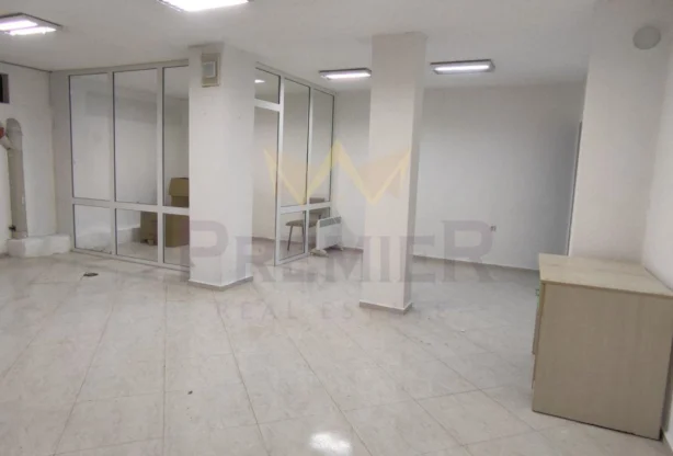 Агенция за недвижими имоти - Имоти Премиер - имот - 1183898, Цена: 450 EUR