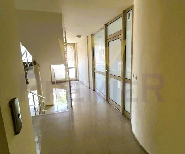 Офис в квартал Белите Брези -  - снимка 9 - Имоти Премиер