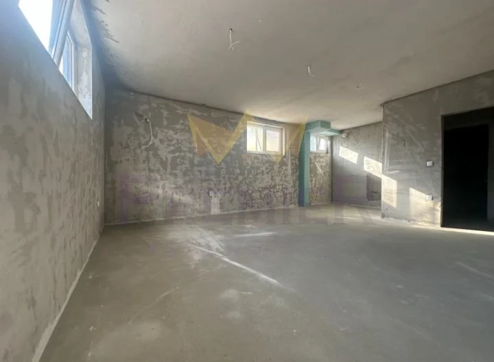 ОФИС в Малка Бутикова сграда, ж.к. Изгрев, гр. Варна -  - снимка 2 - Имоти Премиер