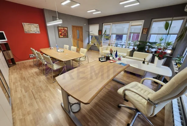 Агенция за недвижими имоти - Имоти Премиер - имот - 977609, Цена: 450000 EUR