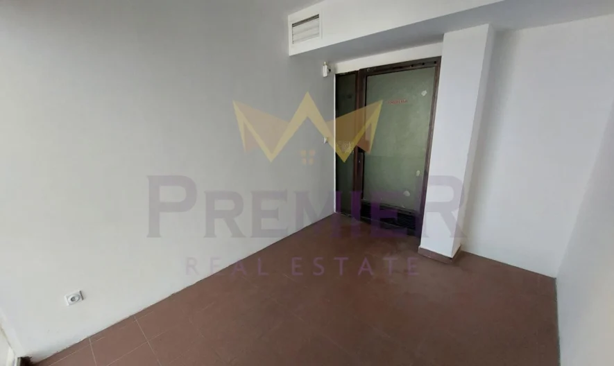 Офис Варна идеален център - - снимка 1 - Имоти Премиер