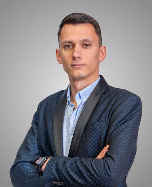 Олександр Резнюк - ИМОТИ ПРЕМИЕР - Агенция за недвижими имоти