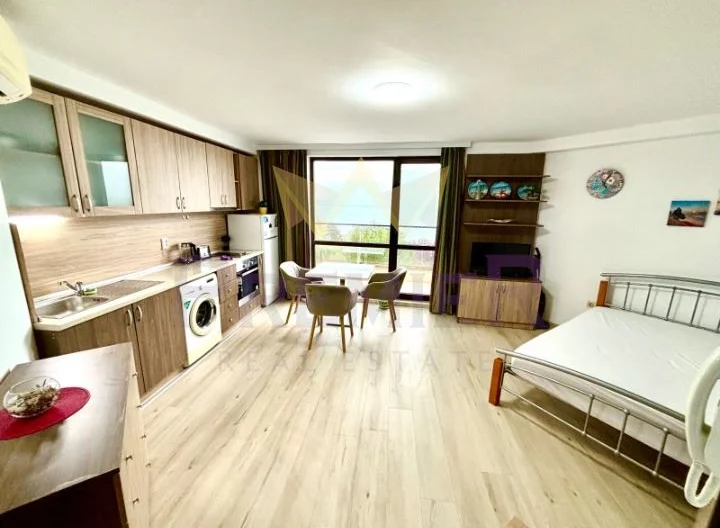 ONE-BEDROOM APARTMENT, ALEN MAK AREA -  - snimka 2 - Imoti Premier