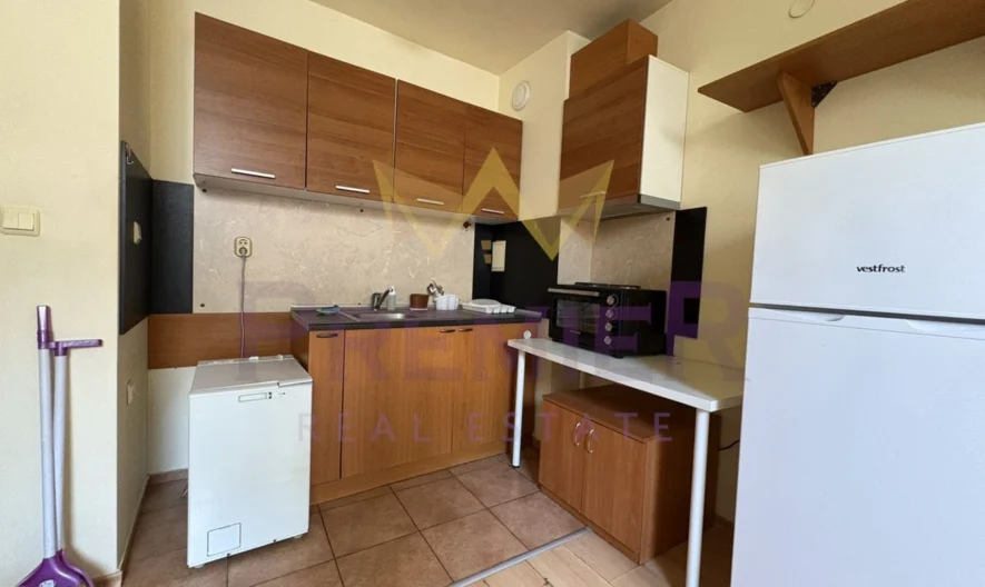 ONE-BEDROOM APARTMENT, CITY CENTER -  - snimka 3 - Imoti Premier