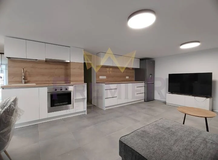 One-bedroom apartment in Vazrazhdane complex, near Borisova Garden -  - snimka 1 - Imoti Premier