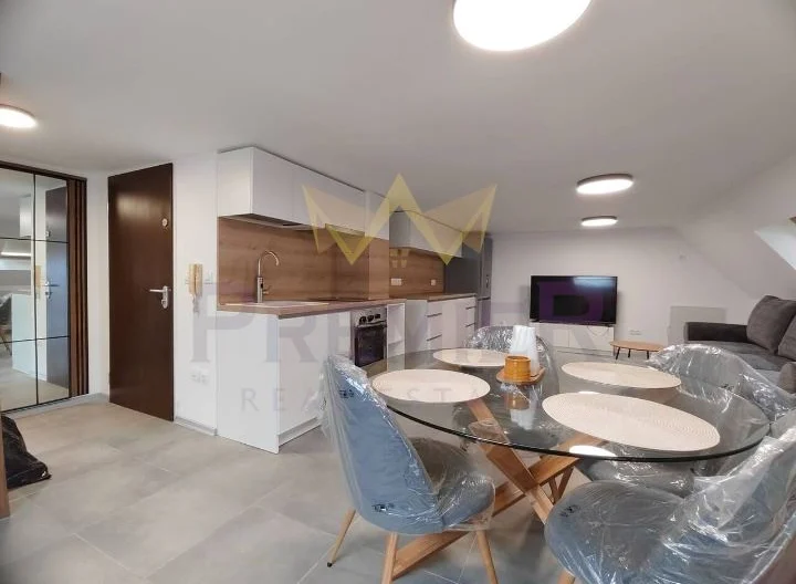 One-bedroom apartment in Vazrazhdane complex, near Borisova Garden -  - snimka 12 - Imoti Premier
