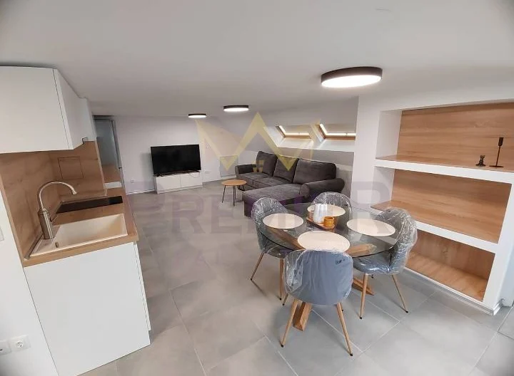 One-bedroom apartment in Vazrazhdane complex, near Borisova Garden -  - snimka 13 - Imoti Premier