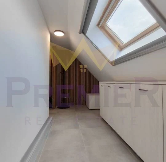 One-bedroom apartment in Vazrazhdane complex, near Borisova Garden -  - snimka 9 - Imoti Premier