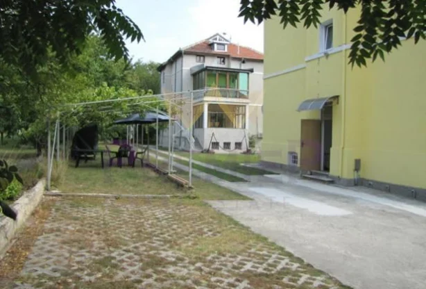 Агенция за недвижими имоти - Имоти Премиер - имот - 801195, Цена: 180000 EUR