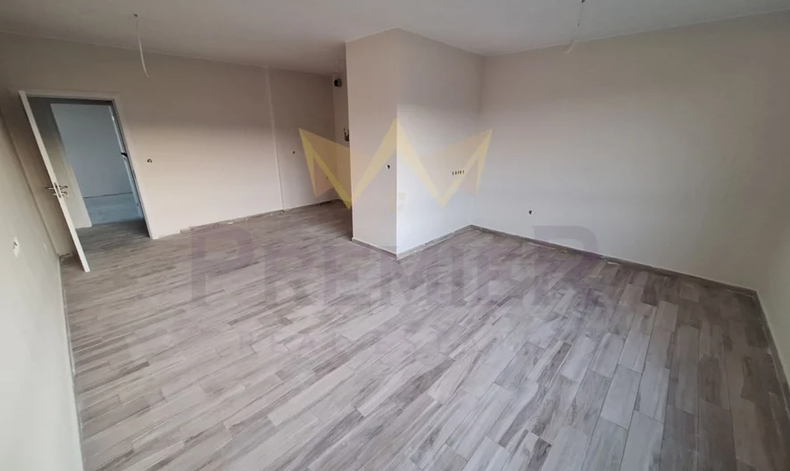 Отличен семеен тристаен апартамент с просторни стаи – Меден Рудник -  - снимка 1 - Имоти Премиер