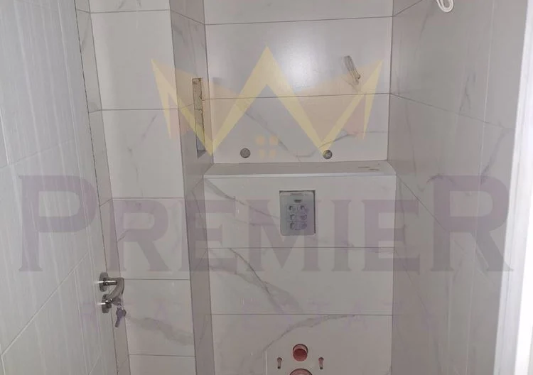 Отличен семеен тристаен апартамент с просторни стаи – Меден Рудник -  - снимка 9 - Имоти Премиер