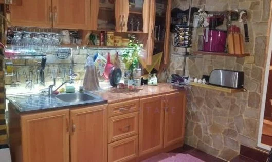 ОТЛИЧНА ИНВЕСТИЦИЯ, ЕДНОСТАЕН КОЛХОЗЕН ПАЗАР -  - снимка 2 - Имоти Премиер