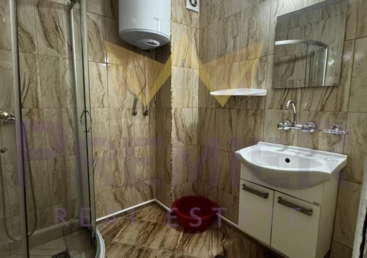 ОТЛИЧНО ОБЗАВЕДЕН ДВУСТАЕН АПАРТАМЕНТ ЦЕНТЪР - - снимка 7 - Имоти Премиер